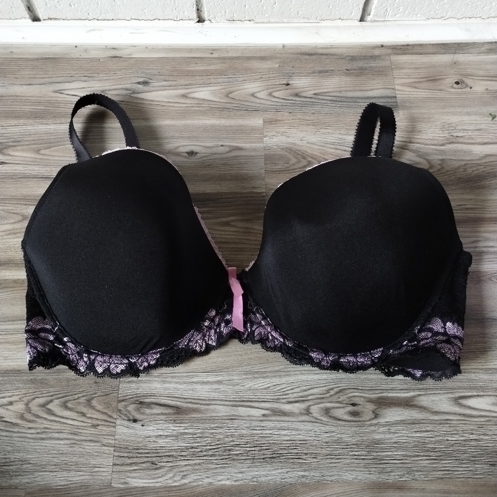 Elegant Black and Pink Lace Bra